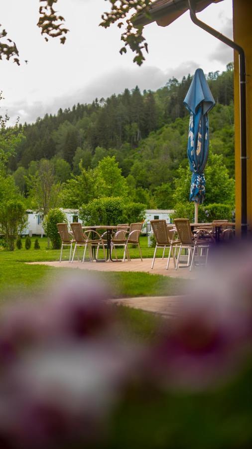 Camping Bella Austria Sankt Peter am Kammersberg Exteriör bild