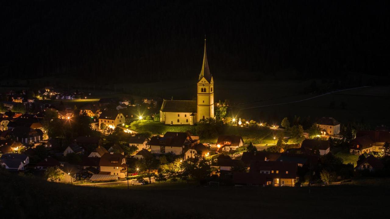Camping Bella Austria Sankt Peter am Kammersberg Exteriör bild