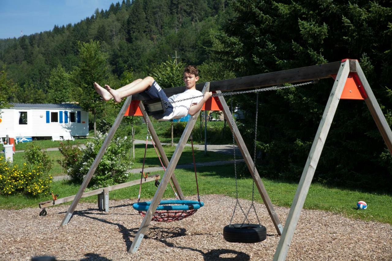 Camping Bella Austria Sankt Peter am Kammersberg Exteriör bild